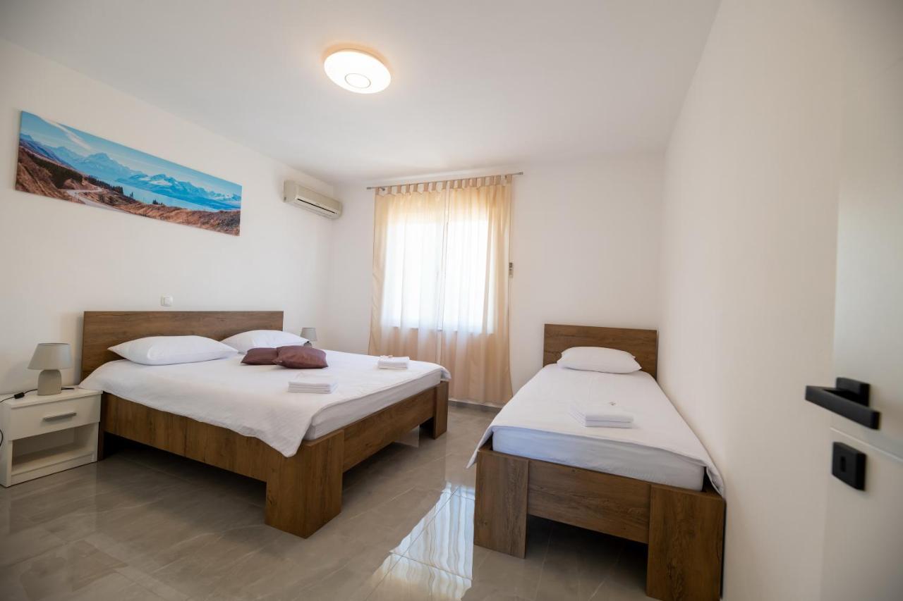 Apartments Zora 塞利讷 外观 照片